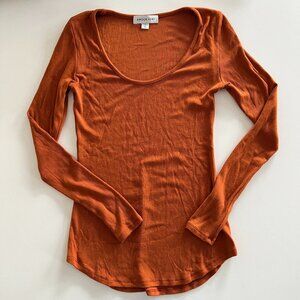 Amour Vert long sleeve scoopneck tee / x-small / orange rust / made in USA